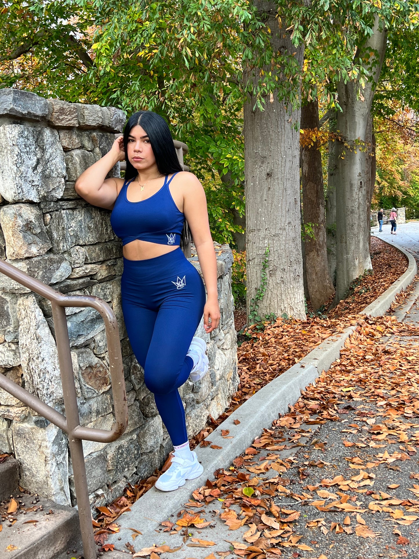 Conjunto Deportivo Azul Eléctrico